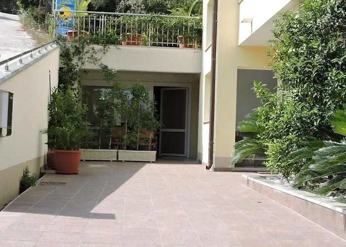 Moonlight - Two Bedroom With Sea View Terrace Family * Trogir