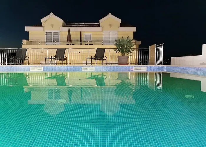 Moonlight - Two Bedroom With Sea View Terrace Family Appartement *